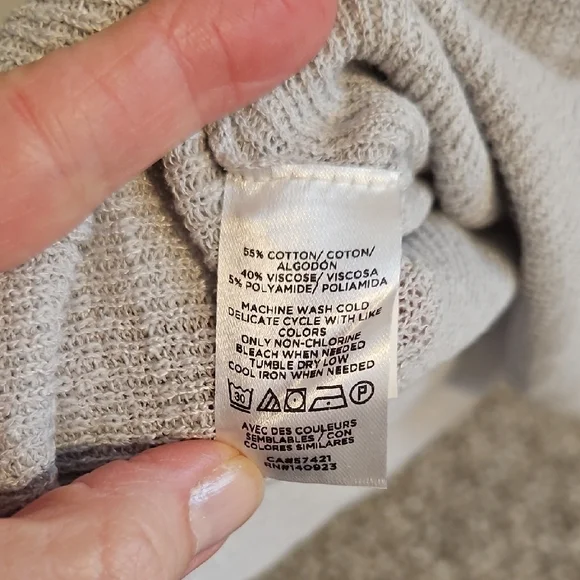 LOFT Gray Short Sleeve Top - Picture 6 of 6